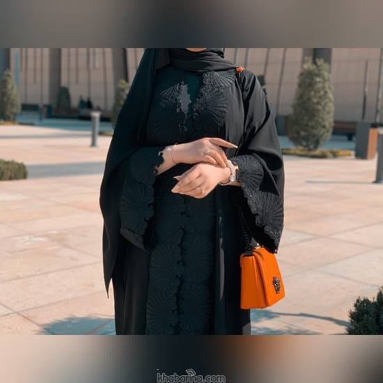 جدیدترین مانتو عبایی مجلسی کار شده 2023