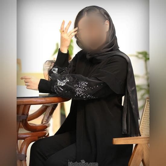 جدیدترین مدل مانتو مجلسی بلند مشکی کرپ 2023