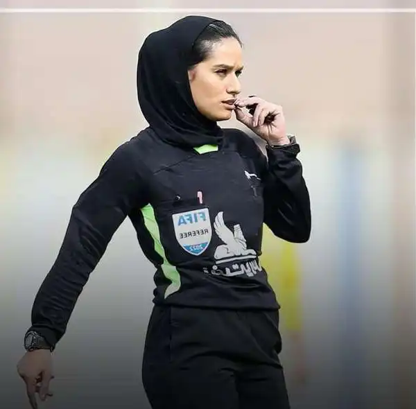 علایق مهناز ذکایی داور