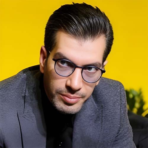 بیوگرافی امیر تشکر