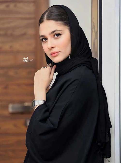 مینو آذرمگین بازیگر نقش زهره در سریال احضار
