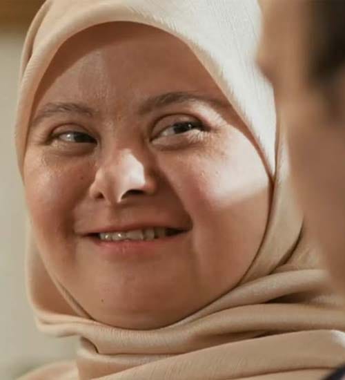 ناهید قهرمانی بازیگر نقش حنا در سریال آلا