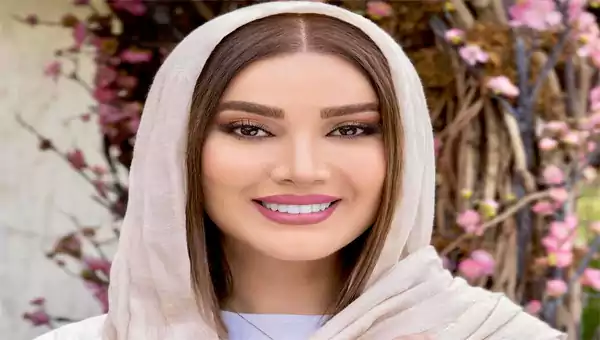 متین ستوده بازیگر نقش ترانه در سریال فوق لیسانسه ها