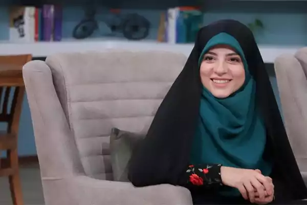 بیوگرافی فاطمه سادات متولیان مجری برنامه عصر خانواده شبکه دو + سوابق
