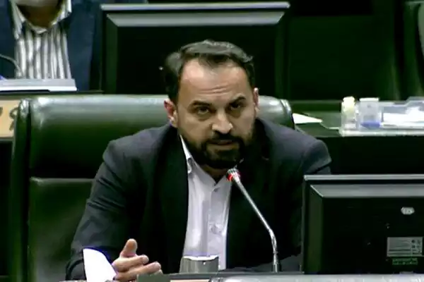بیوگرافی علی کشوری