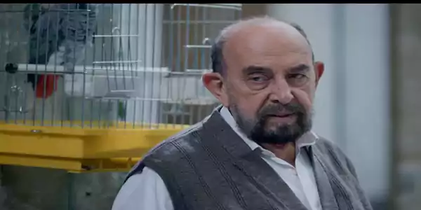 اسامه الرمانی در نقش هشام عین با
