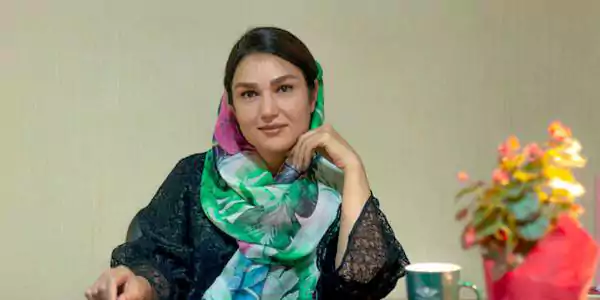 مریم اکبری فیلم آواز گنجشک ها