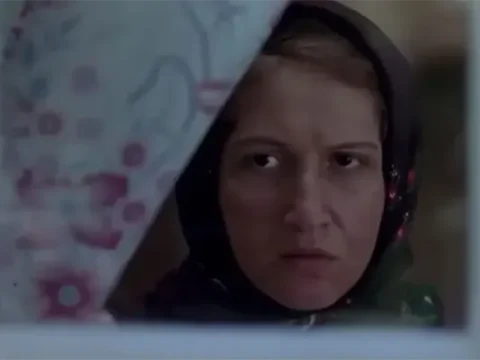 بیوگرافی مریم اکبری بازیگر نقش نرگس در فیلم آواز گنجشک ها +‎سرنوشت نرگس در فیلم آواز گنجشکها